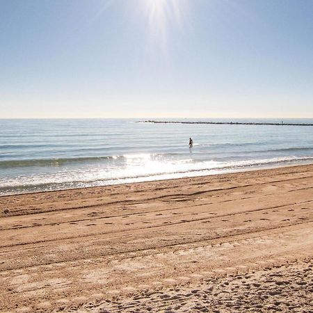 Gorgeous Apartment In El Campello With Wifi ภายนอก รูปภาพ